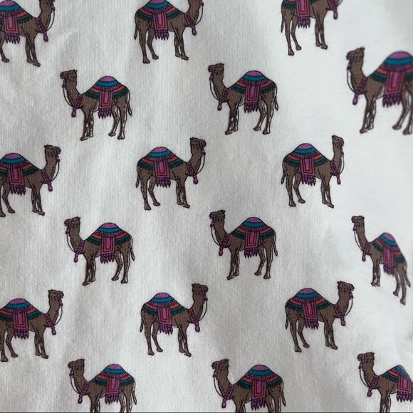 Camel Print Crop Tank Top - Picture 6 of 7